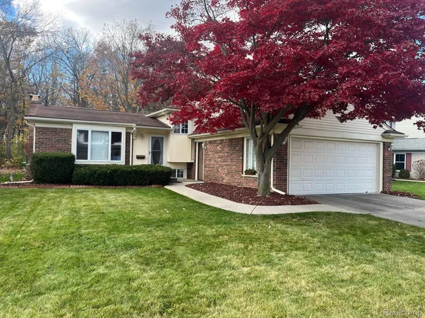20260 Foxboro St, Riverview, MI 48193