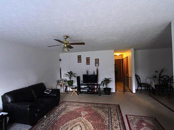 4th image of 3518 Kinsale Head Dr