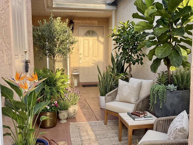 1495 Malibu Cir NE #102 — Photo 3