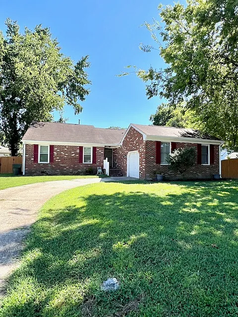 4 bed, 1465 sqft, $2,500 — Photo 1