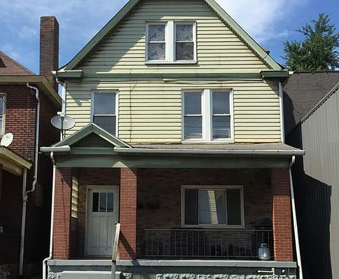 211 Bessemer Ave #2 — Photo 9