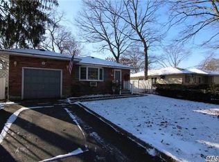 408 Wildwood Rd, Ronkonkoma, NY 11779