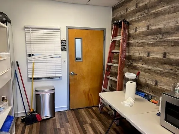 3000 Kennedy Boulevard image 9 of 10