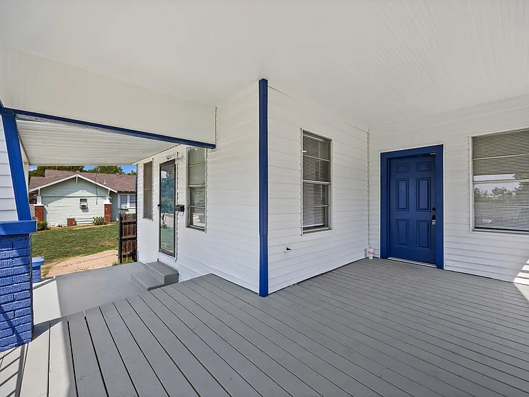 1850 Highland Ave — Photo 2