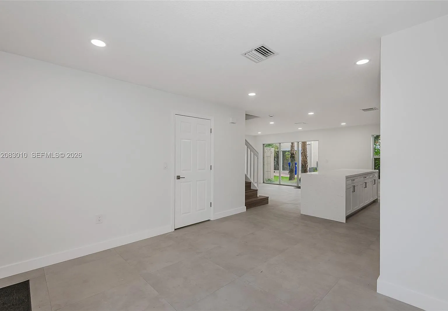Pembroke Isles 1 — Photo 4