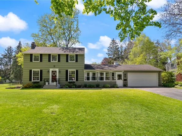 25 Lincolnshire Rd, Webster, NY 14580