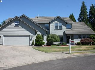 637 Shoreline Way, Eugene, OR 97401