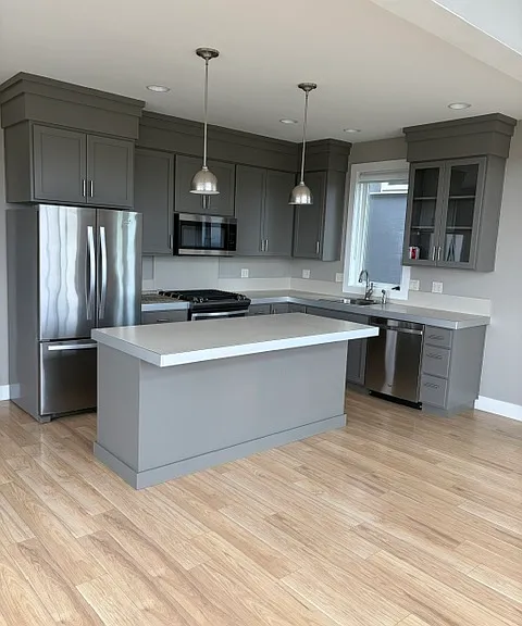 2572 NW Awbrey Point Cir — Photo 4
