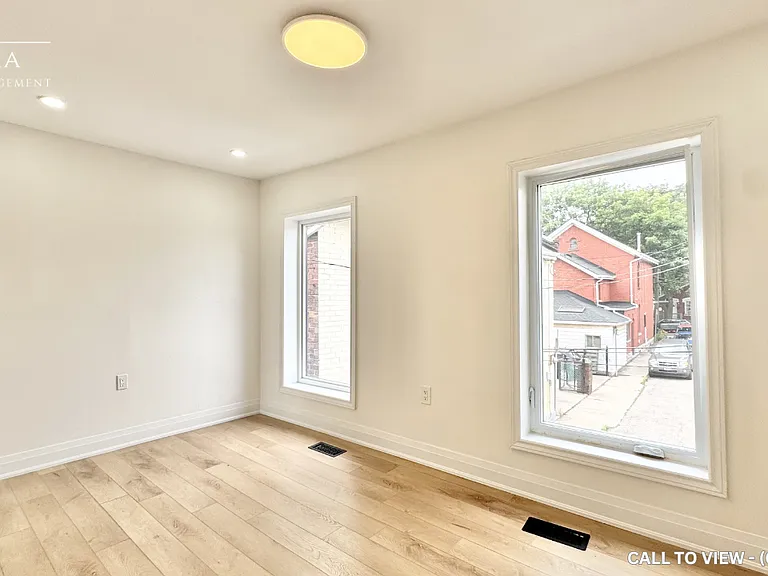126 Evans St — Photo 7
