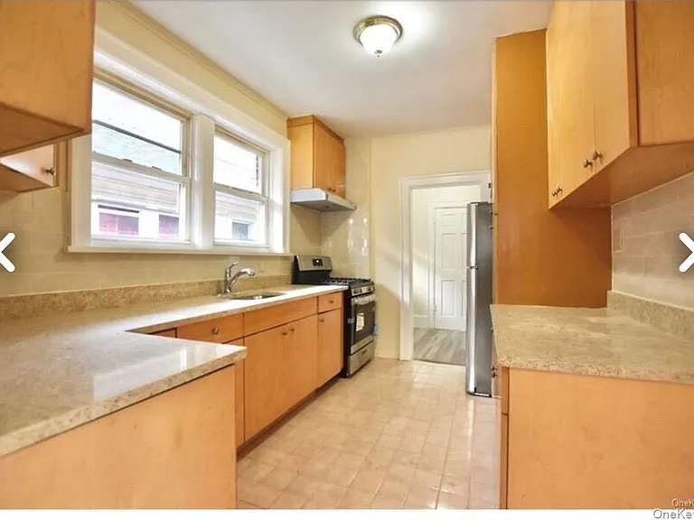 96 Grandview Ave — Photo 5