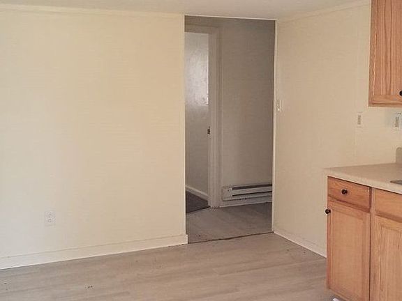 3rd image of 2929 Fairfield Ave S #A