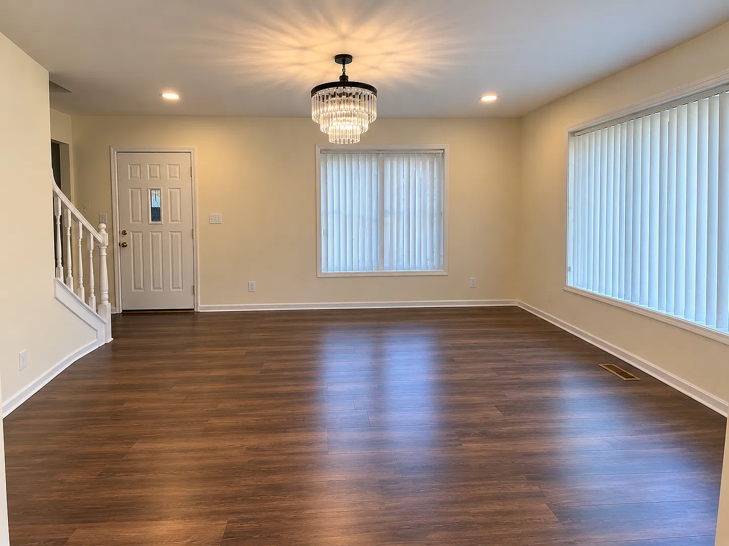 4 bed, 3.5 bath, $3,300 — Photo 2
