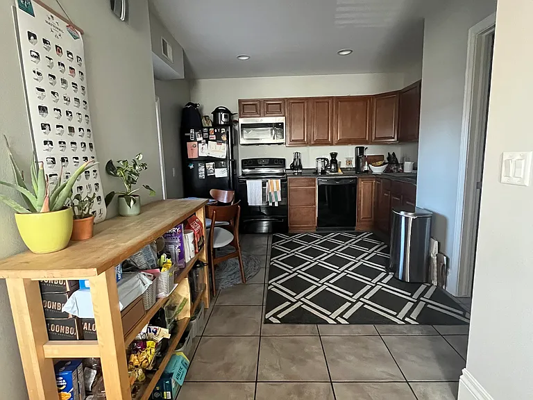 Kitchen 1