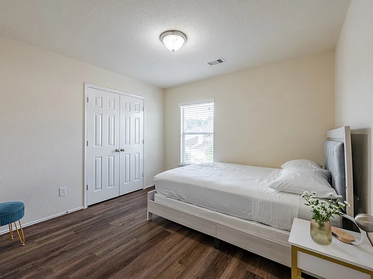 12031 Canyon Falls Dr — Photo 29
