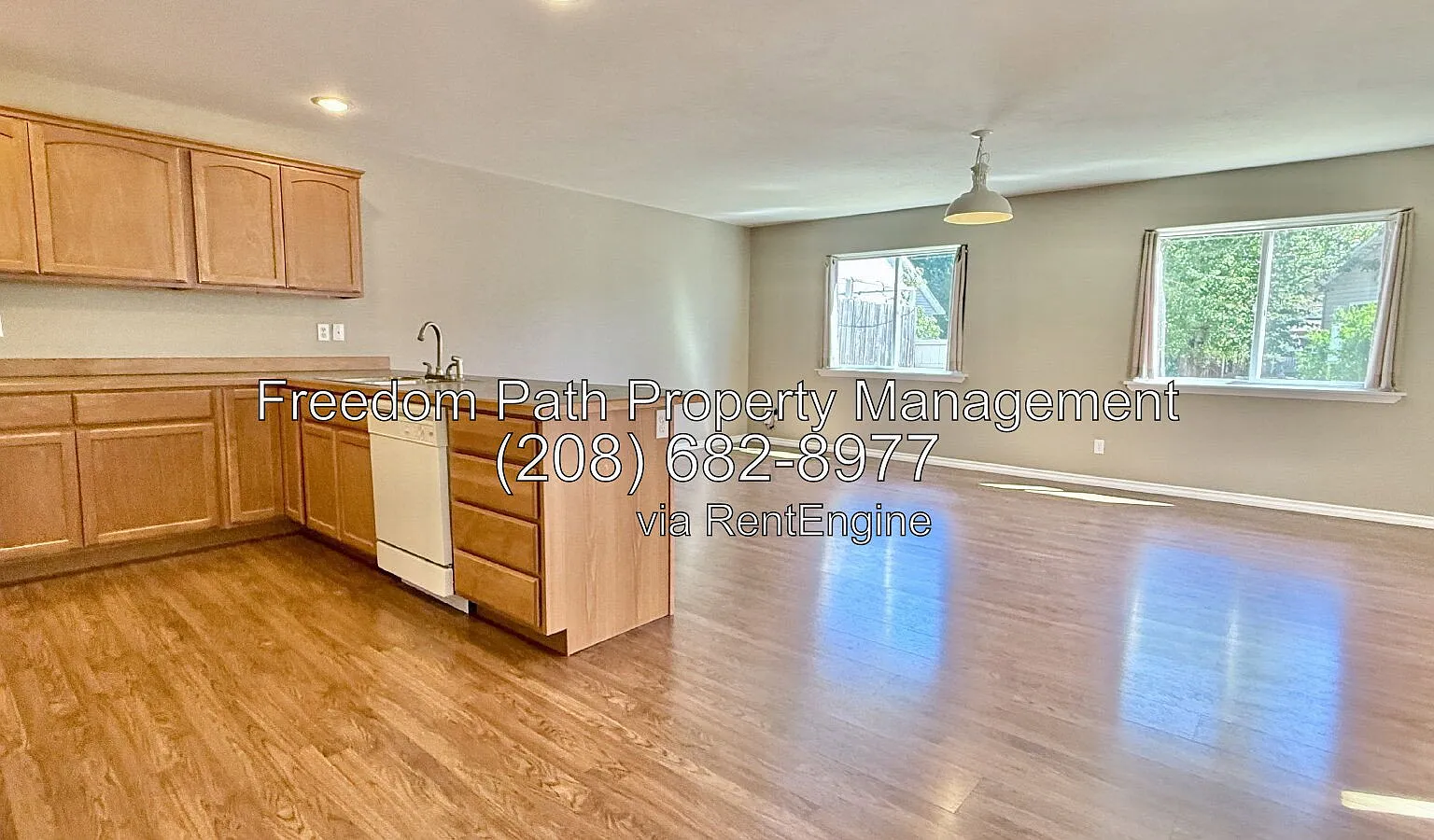 3 bed, 2.0 bath, 1617 sqft, $2,295 — Photo 3