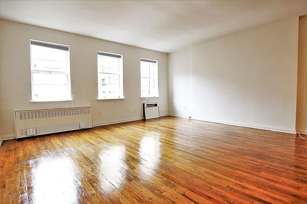 Rented by JK Dansar Corp | media 16