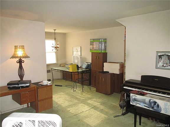5th image of 360 S Buckhout St #360