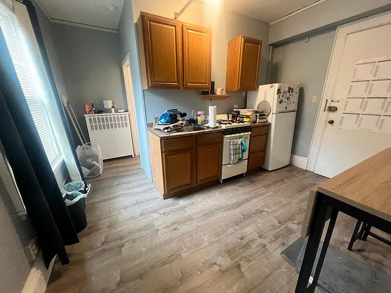 149 Strathmore Rd #6 — Photo 22