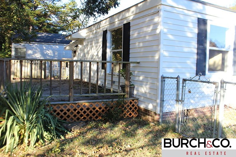 1st image of 1425 Angelus St