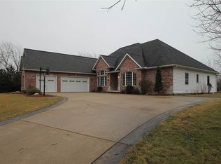 551 Santa Fe Trl, Metamora, IL 61548