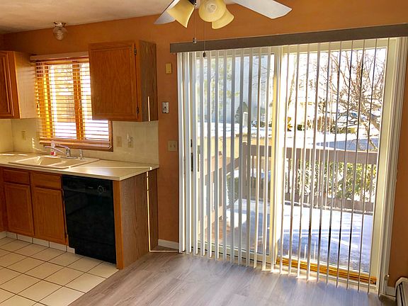 Kitchen - slider to deck