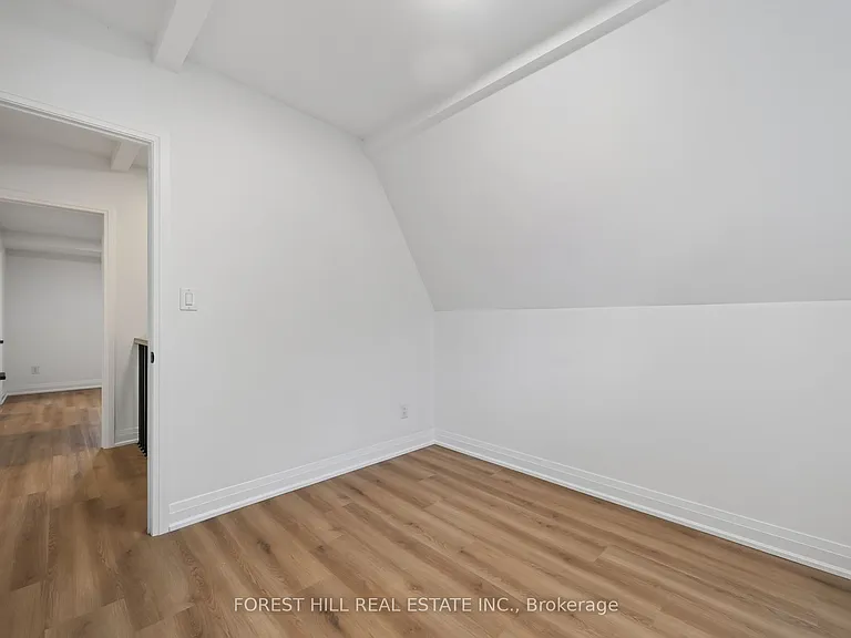 221 Churchill Ave #R — Photo 28