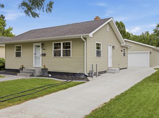 1605 5th St S, Fargo, ND 58103