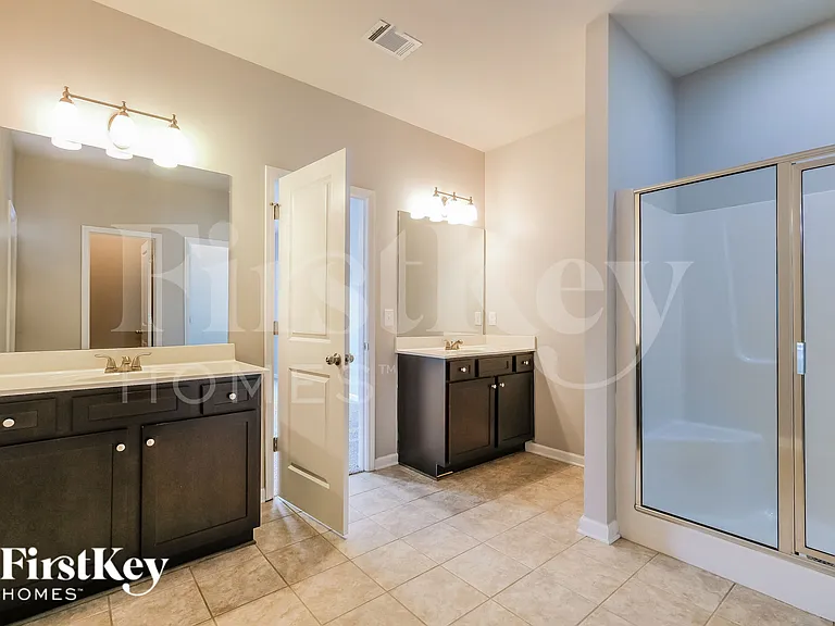 4475 Clubside Dr — Photo 14
