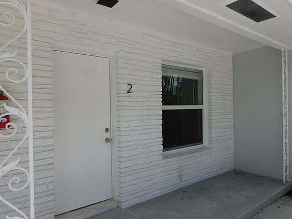 3rd image of 15 S Palmway APT 2