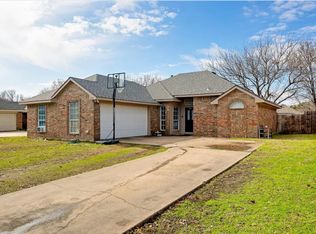 109 N Winding Oaks Dr, Wylie, TX 75098