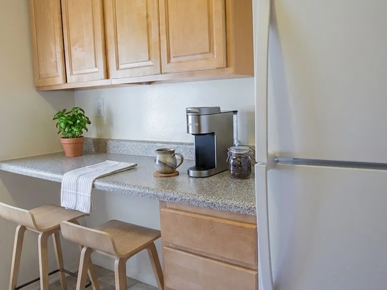 ArborLane_1BedroomKitchenzSide_Staged ArborLane_1BedroomKitchenzSide_Staged