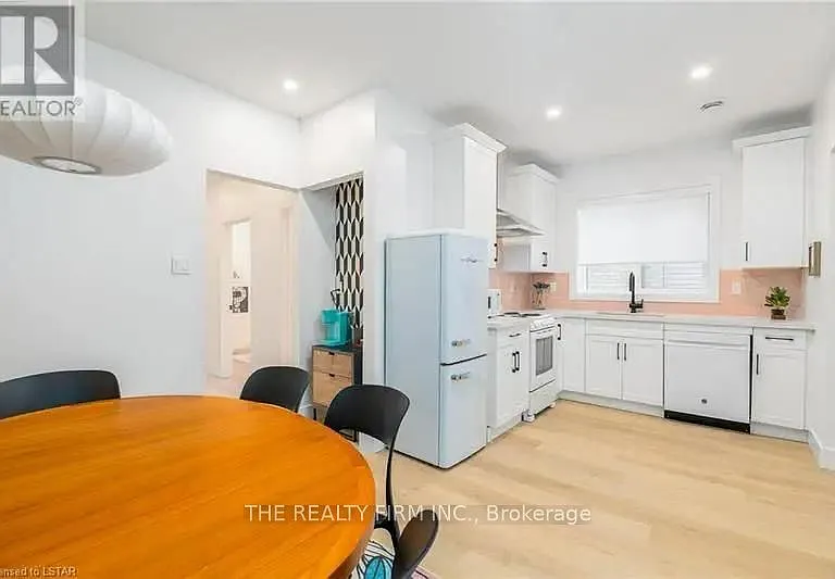 304 Oxford St E #3 — Photo 10