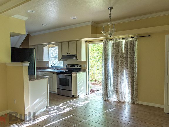4th image of 2790 Nicole Ave
