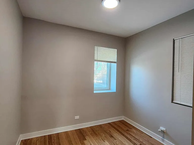 6321 S Eberhart Ave #1 — Photo 22