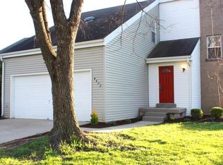 4402 Green Pine Dr, Louisville, KY 40220