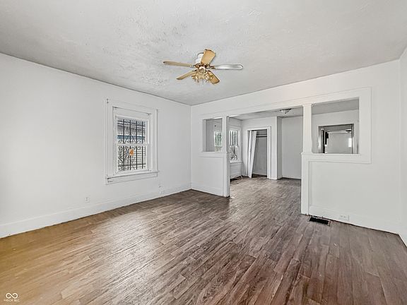 5th image of 4009 E 31st St