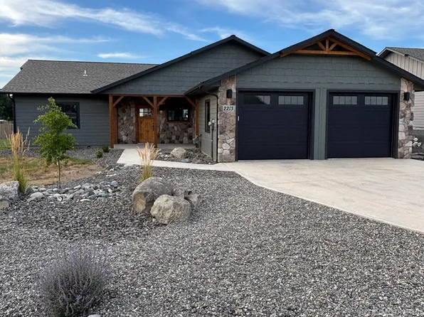 2213 Powers Dr, Lewiston, ID 83501