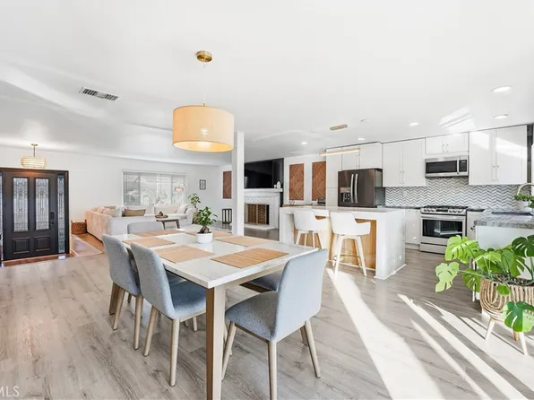 511 Sturgeon Dr, Costa Mesa, CA 92626