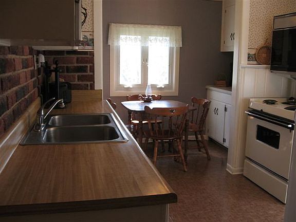 5th image of 517 Jacobs St