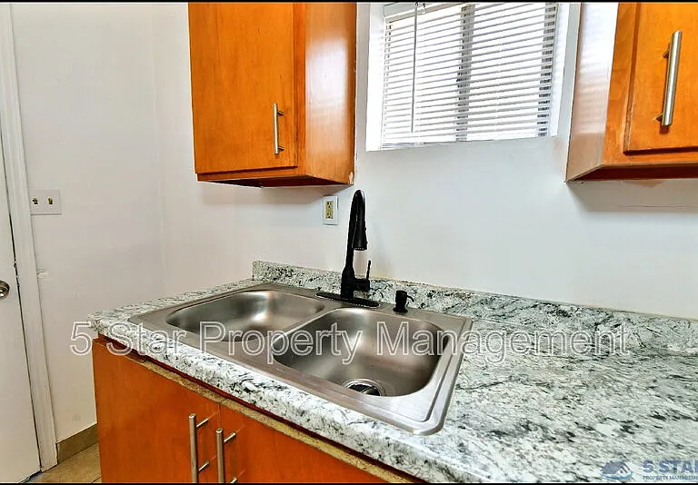 1908B Olive Ave — Photo 13