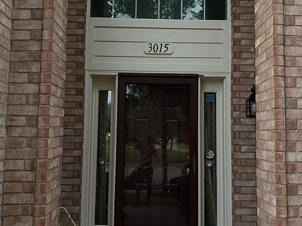1st image of 3015 Manor Green Blvd