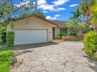 4585 SW 87th Ave, Miami, FL 33165