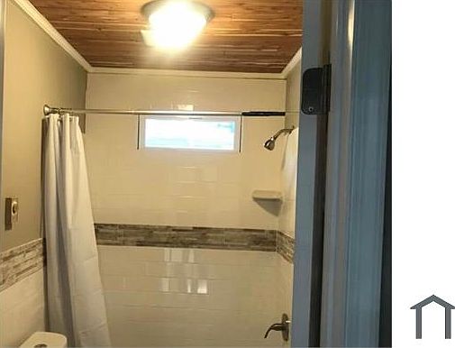 5th image of 208 Bowie Ave