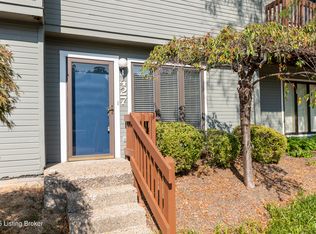 427 Ledgeview Park Dr, Louisville, KY 40206
