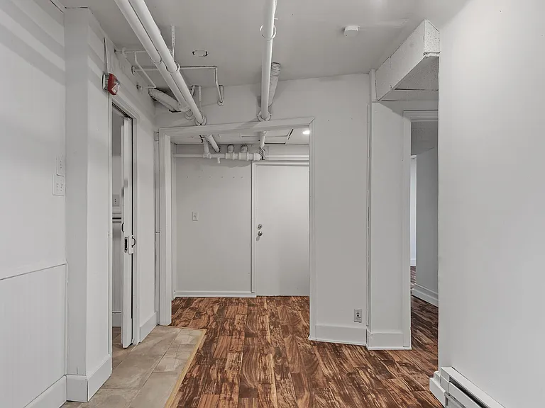 2449 Pillsbury Ave S #1 — Photo 19