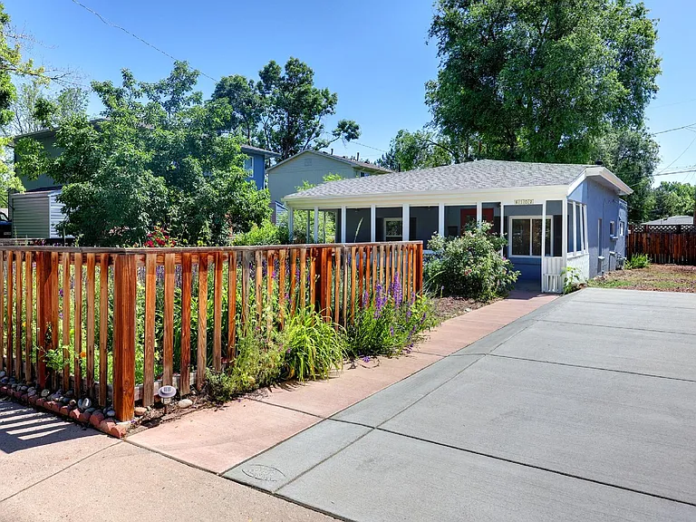 6102 S Spotswood St — Photo 5