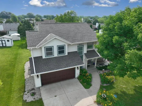 10434 South Katie DRIVE, Oak Creek, WI 53154