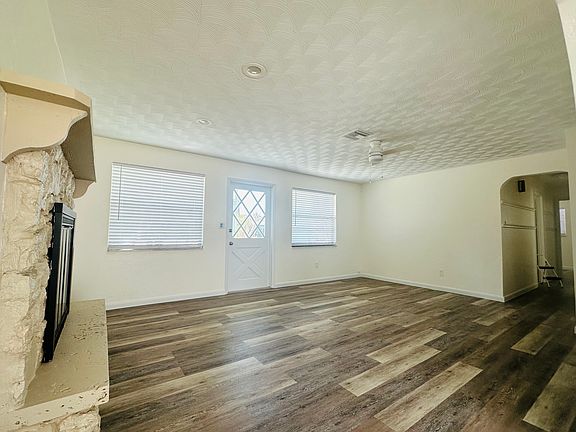 3rd image of 1171 Rordon Ave