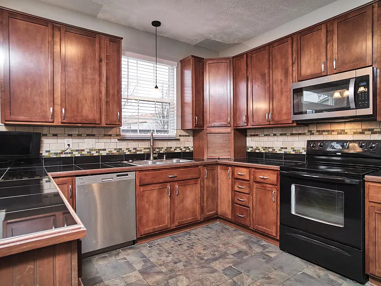 11080 McDowell Dr — Photo 15