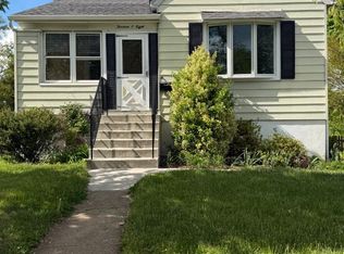1308 Elm Rd, Halethorpe, MD 21227